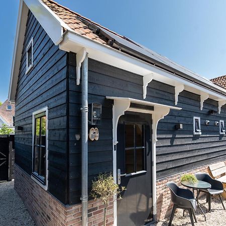 Luxury Chalets Моникендам Екстериор снимка