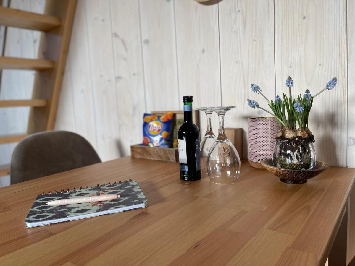 Luxury Chalets Моникендам Екстериор снимка